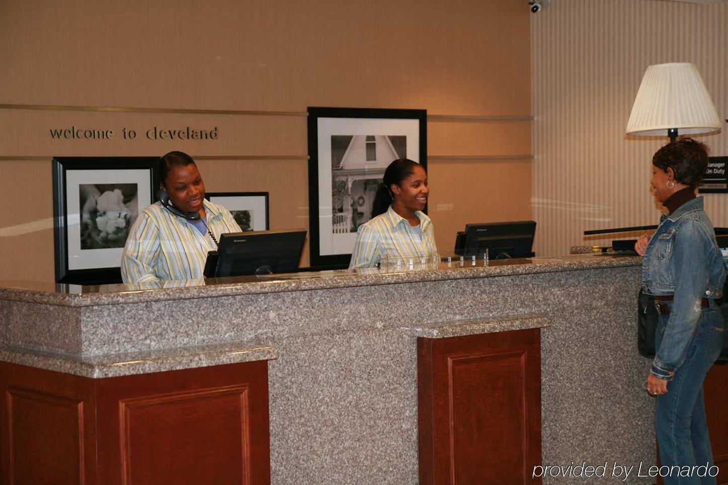 Hampton Inn Cleveland Interior foto